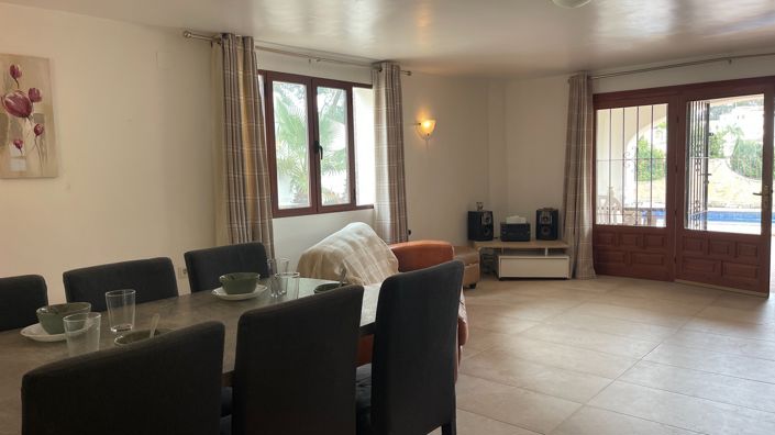 Image No.32-6 Bed Villa for sale