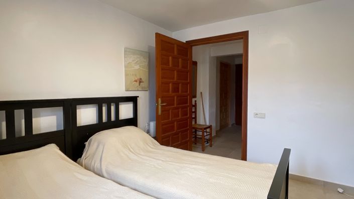 Image No.38-6 Bed Villa for sale