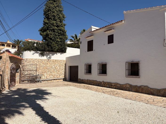 Image No.47-6 Bed Villa for sale