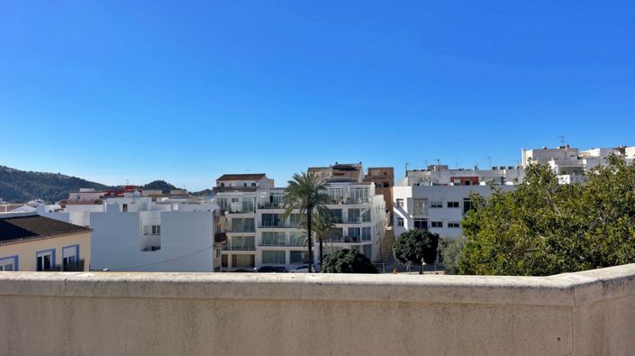 Image No.15-3 Bed Apartment for sale