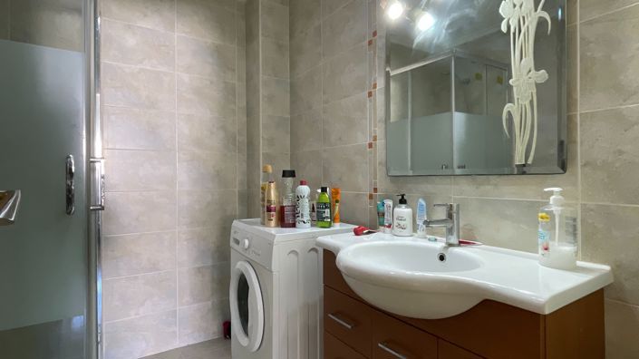 Image No.9-3 Bed Apartment for sale