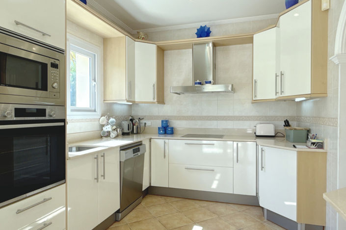 Image No.19-3 Bed Villa for sale