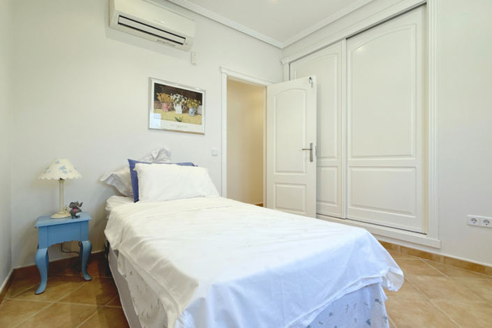 Image No.24-3 Bed Villa for sale
