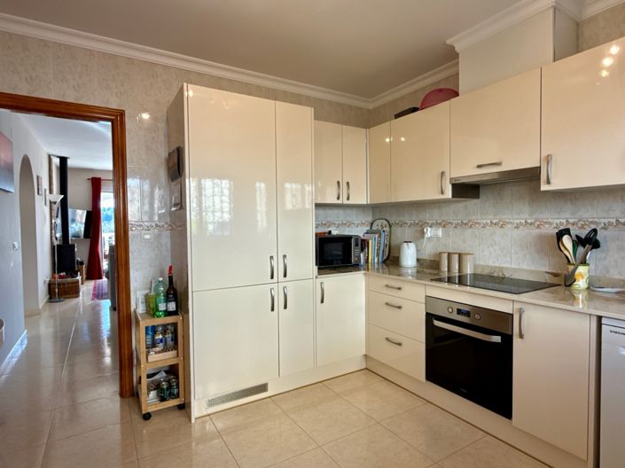 Image No.20-2 Bed Villa for sale