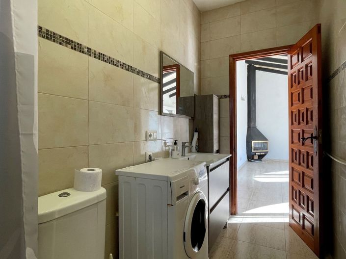 Image No.16-2 Bed Villa for sale