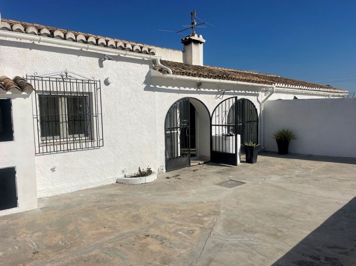 Image No.23-2 Bed Villa for sale