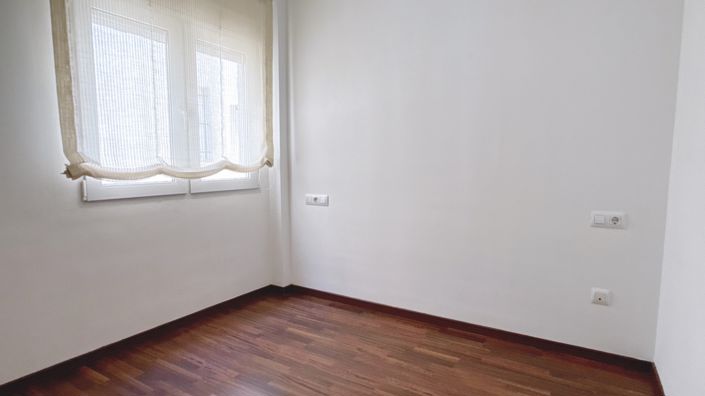 Image No.14-3 Bed Apartment for sale