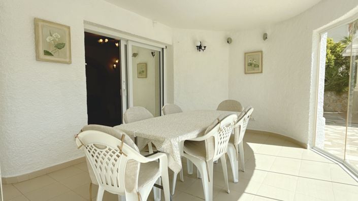 Image No.12-4 Bed Villa for sale
