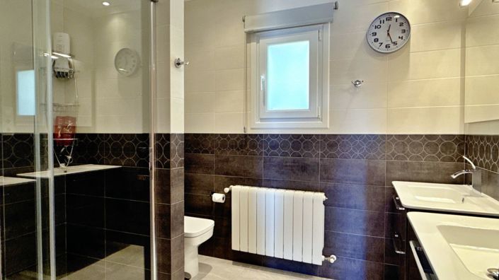 Image No.49-4 Bed Villa for sale