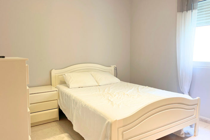 Image No.20-3 Bed Apartment for sale