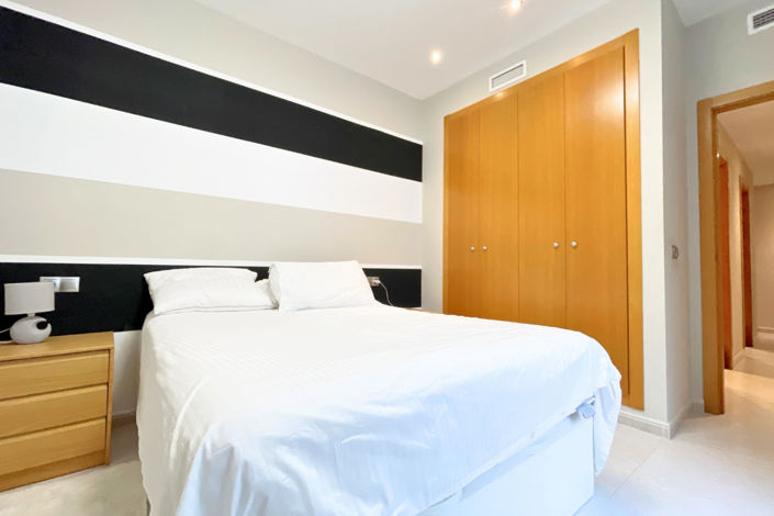 Image No.22-3 Bed Apartment for sale