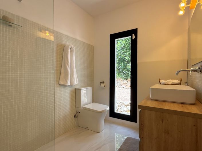 Image No.16-3 Bed Villa for sale