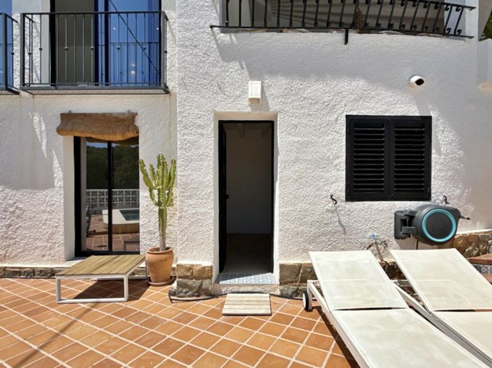 Image No.19-3 Bed Villa for sale