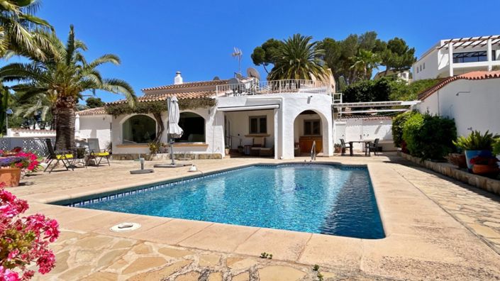 Image No.2-3 Bed Villa for sale