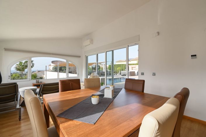 Image No.21-4 Bed Villa for sale