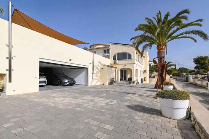 Image No.44-4 Bed Villa for sale