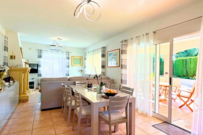 Image No.18-4 Bed Villa for sale