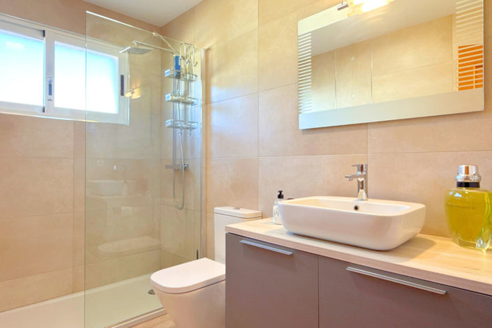Image No.25-4 Bed Villa for sale