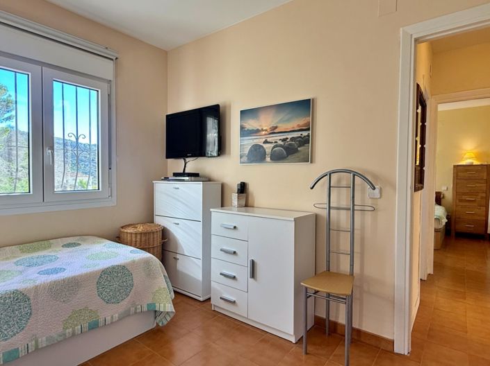 Image No.17-2 Bed Apartment for sale