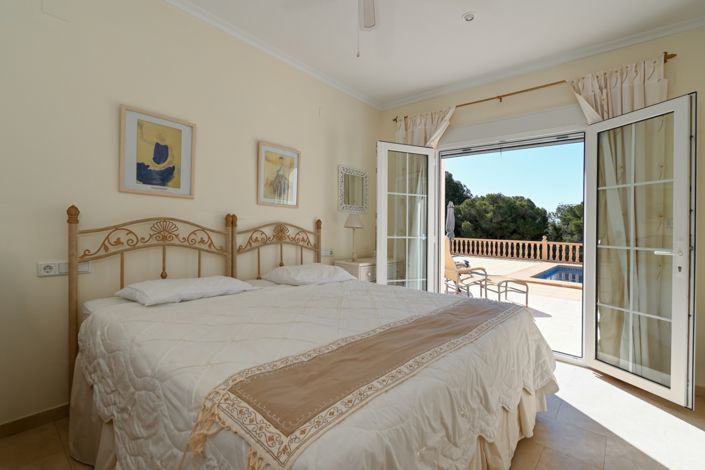 Image No.19-3 Bed Villa for sale