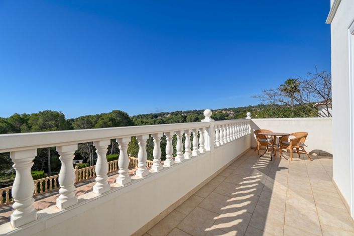 Image No.28-3 Bed Villa for sale