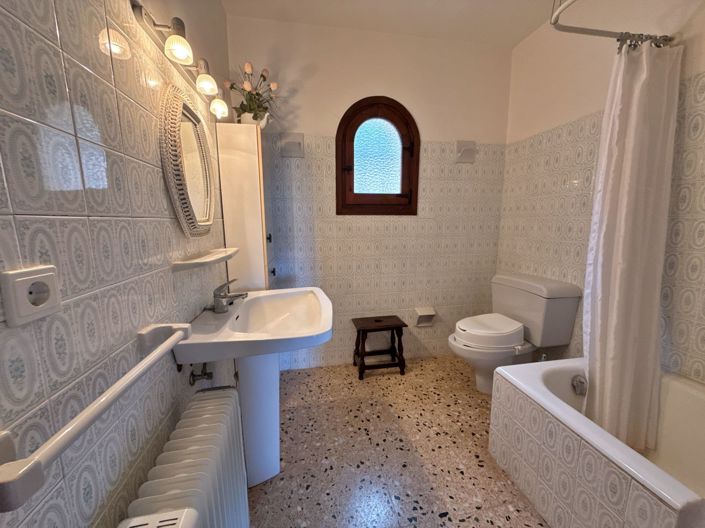 Image No.21-3 Bed Villa for sale