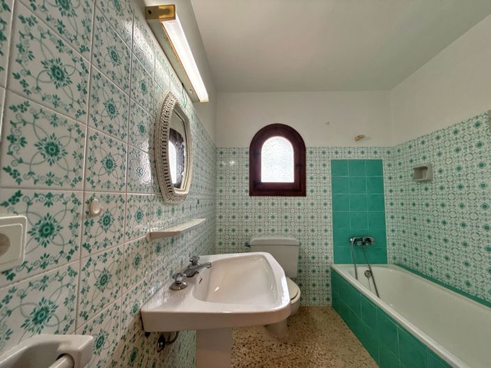 Image No.34-3 Bed Villa for sale