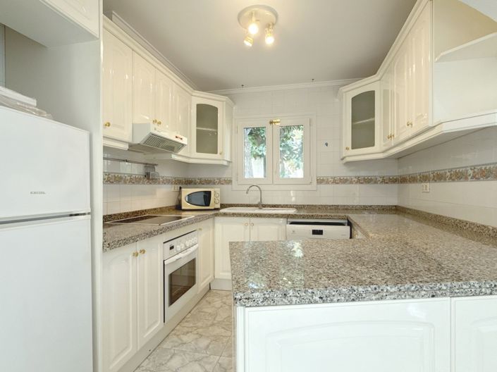 Image No.9-3 Bed Villa for sale