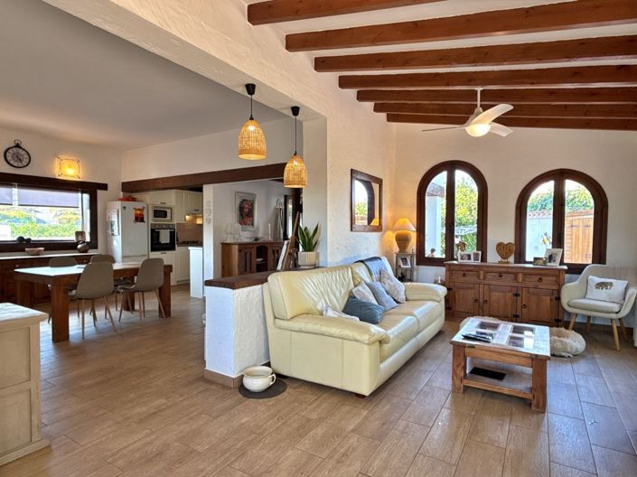 Image No.13-2 Bed Villa for sale