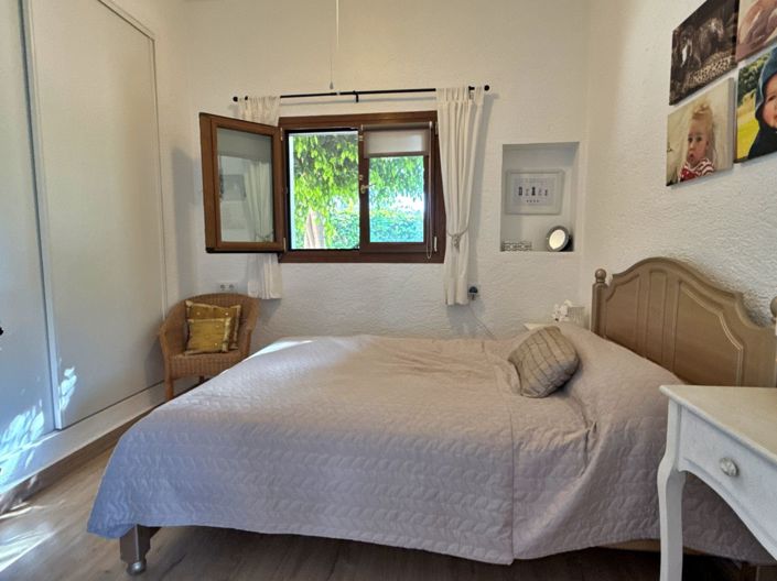 Image No.20-2 Bed Villa for sale