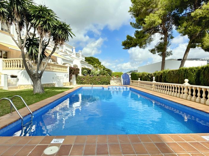 Image No.30-3 Bed Villa for sale