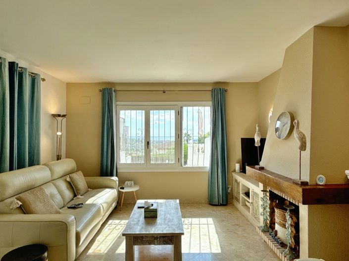 Image No.5-3 Bed Villa for sale