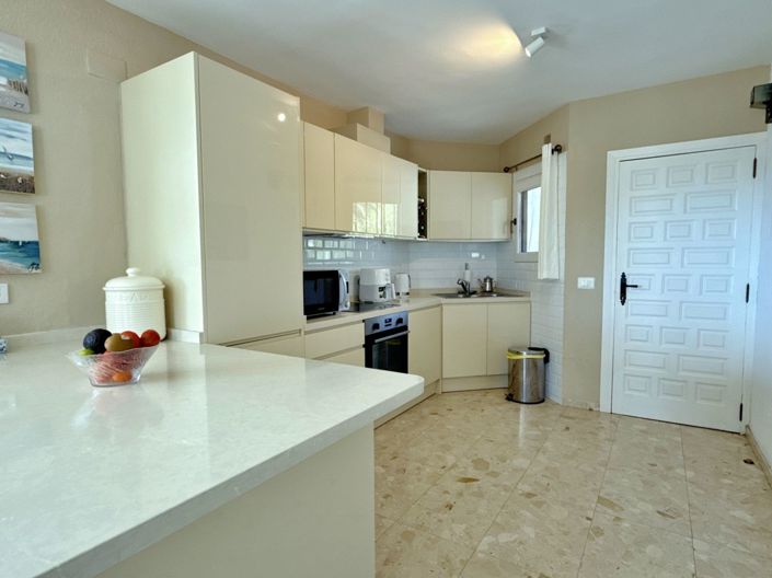Image No.9-3 Bed Villa for sale