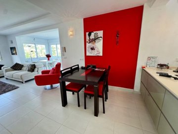 3bedroomvillainjaveawithmontgoviews68