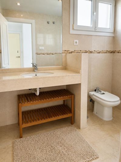 Image No.5-3 Bed Apartment for sale
