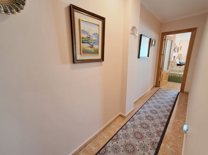 Image No.10-3 Bed Apartment for sale