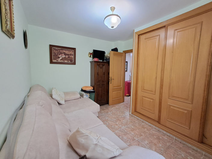 Image No.12-3 Bed Apartment for sale