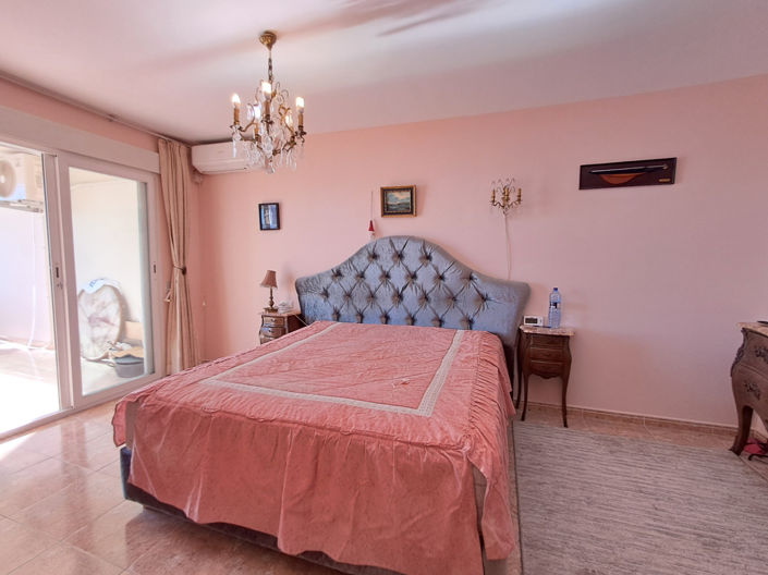 Image No.18-3 Bed Apartment for sale
