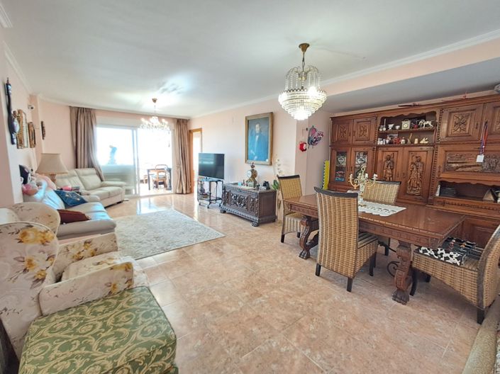 Image No.27-3 Bed Apartment for sale