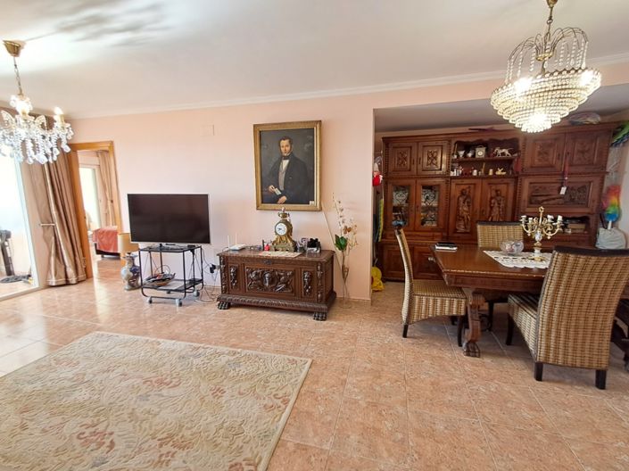 Image No.31-3 Bed Apartment for sale