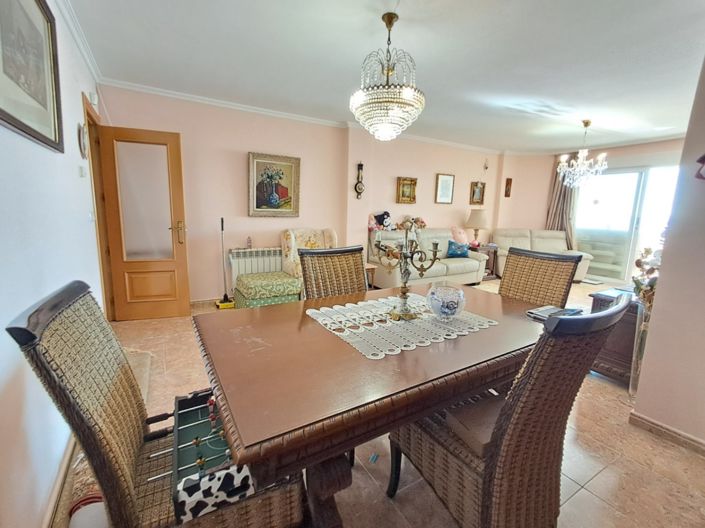 Image No.32-3 Bed Apartment for sale