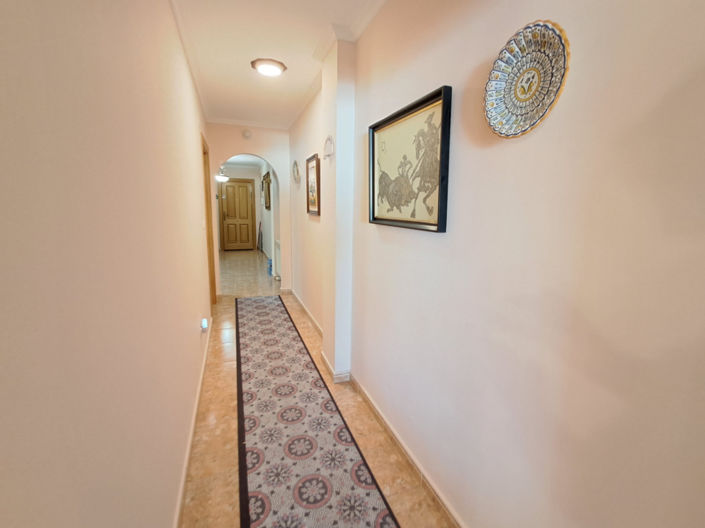 Image No.9-3 Bed Apartment for sale