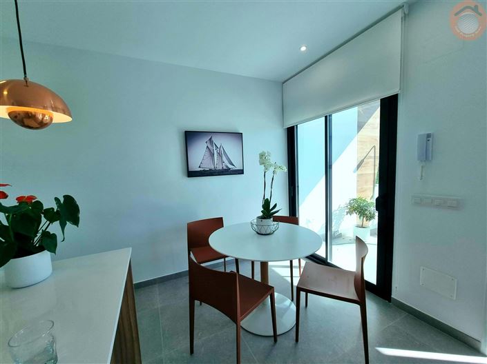 Image No.5-2 Bed Villa for sale