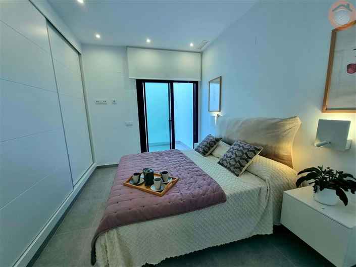 Image No.10-2 Bed Villa for sale