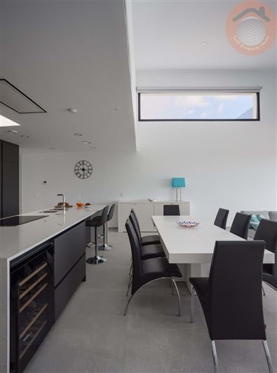 Image No.4-4 Bed Villa for sale