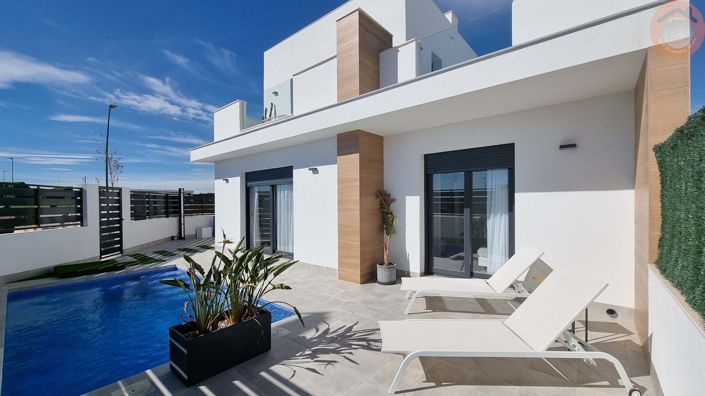 Image No.3-2 Bed Villa for sale