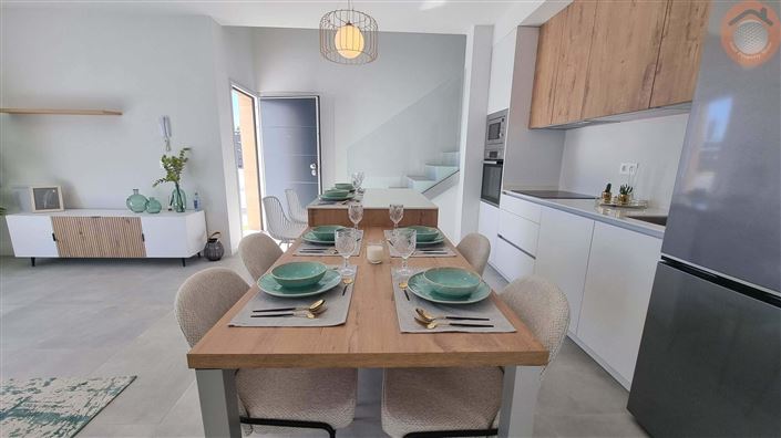 Image No.5-3 Bed Villa for sale