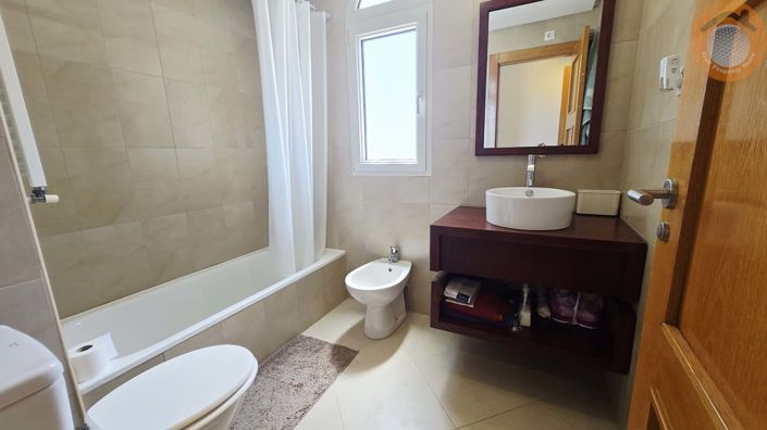 Image No.17-2 Bed Apartment for sale