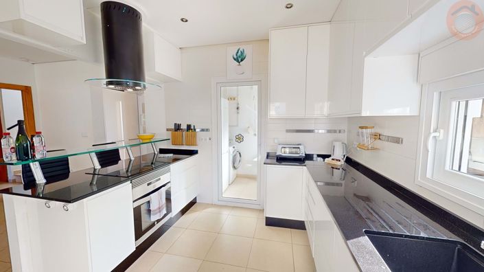 Image No.10-3 Bed Villa for sale