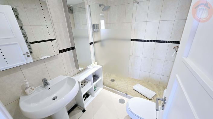 Image No.18-2 Bed Apartment for sale